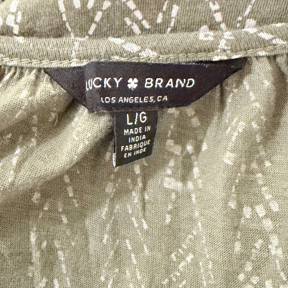 Lucky Brand Peasant Top L Olive Green Smocked Yoke Geometric Print 7WP6372 - Picture 6 of 9